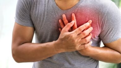 Heart Problem: If you are feeling uneasiness in these parts of the body, then be careful... These symptoms can also be of heart attack